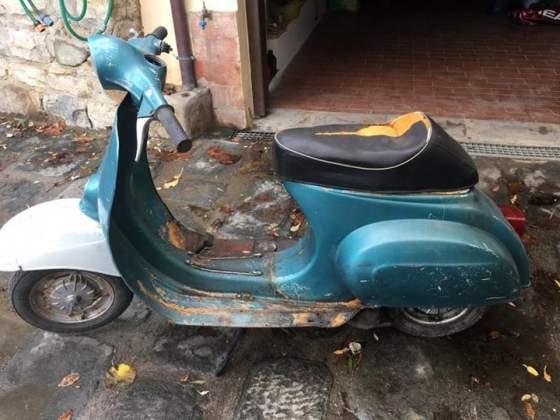 Piaggio-Vespa-50-L-tre-marce-faro-tondo-Special-1968-20161125151850.jpg.68e4b1d9e2de4555d5b097bcbeb6d407.jpg